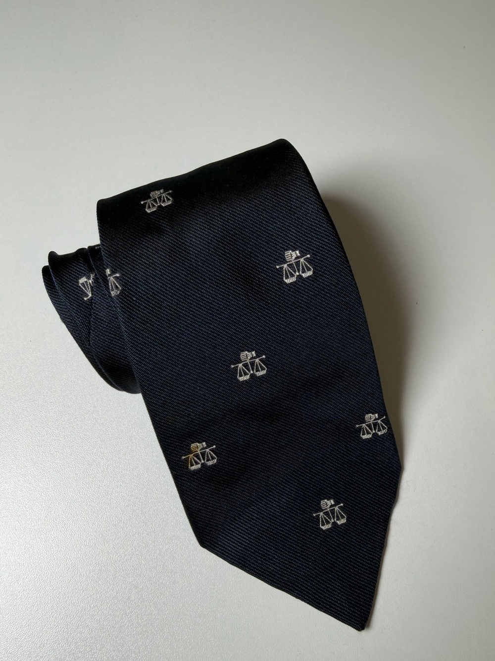 Vintage Yale Law Woven in England 100% Silk Classic Dark Blue Tie Scale Pattern